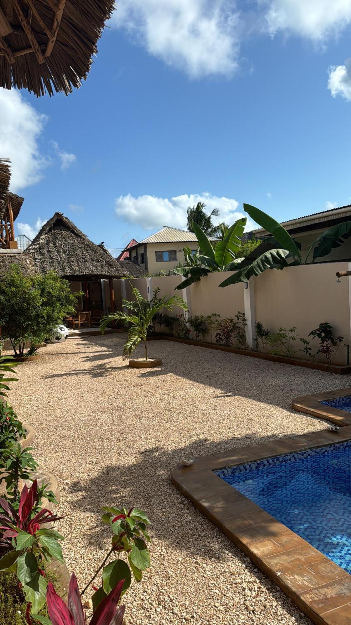 Villa Peace And Color Nungwi Esterno foto